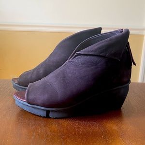 Trippen Galaxy purple leather open toe ankle boots size 40